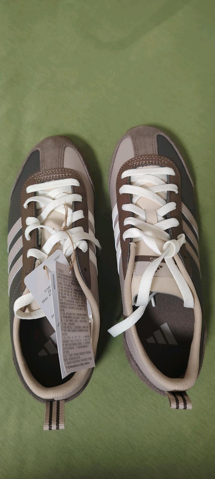 Adidas Кроссовки