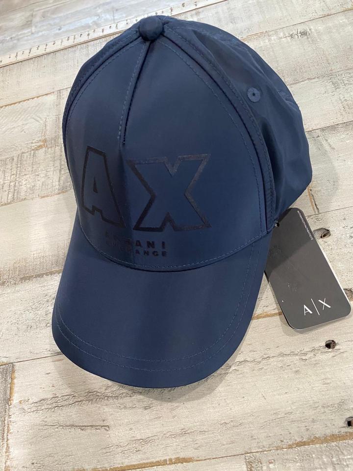 Бейсболка Armani Exchange