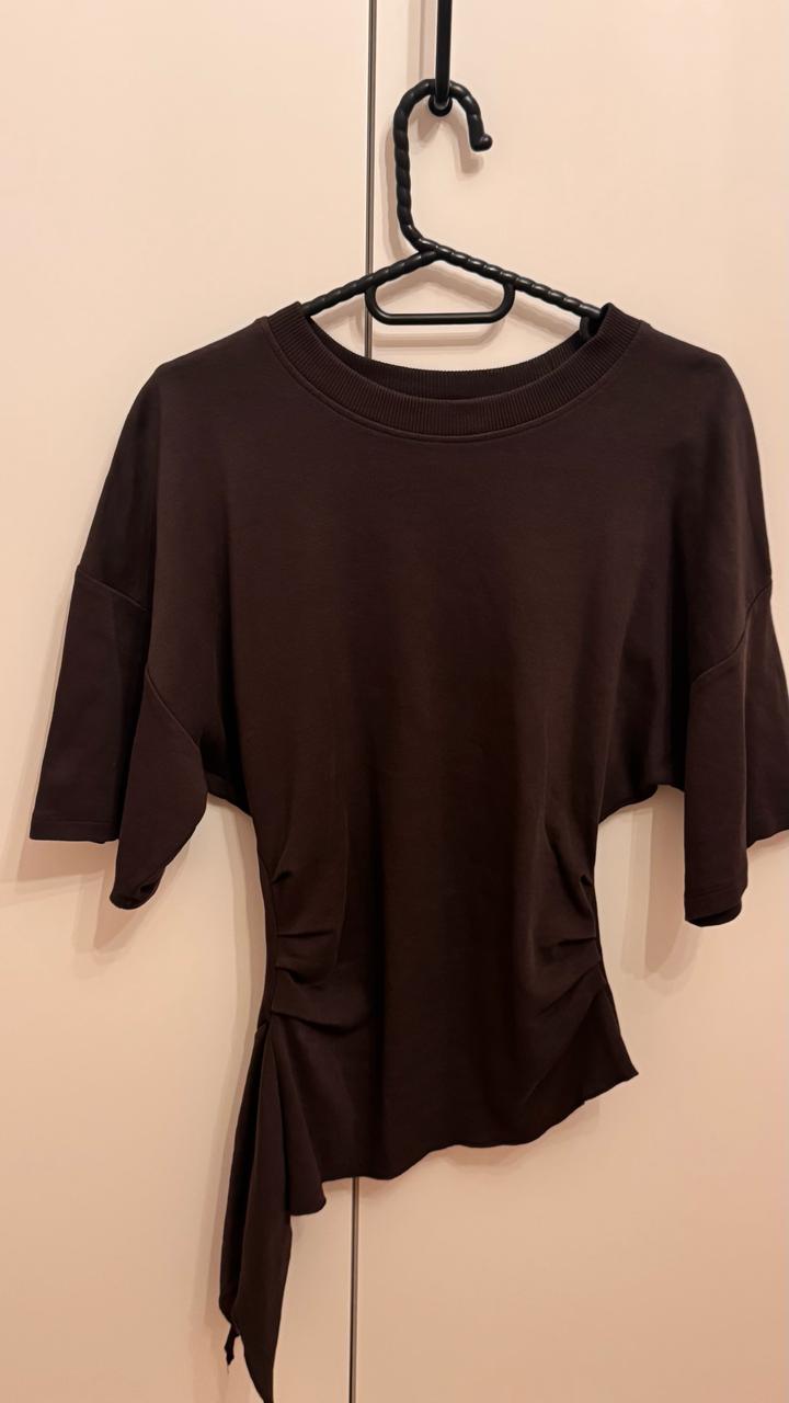Bershka Футболка с асимметричным кроем