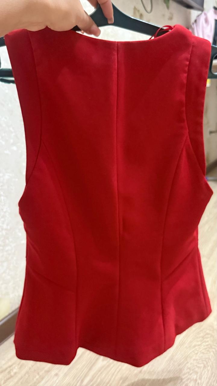 Жилетка ZARA