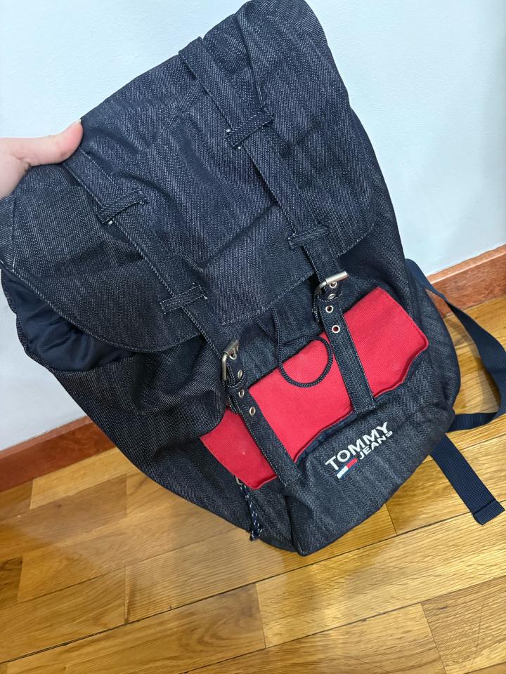 Tommy Hilfiger