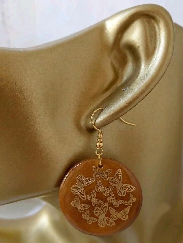 Сережки с бабочками