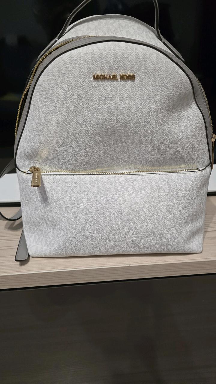 Оригинал, рюкзак Michael Kors Sheila Medium Logo Backpack, отличнейшее состояние