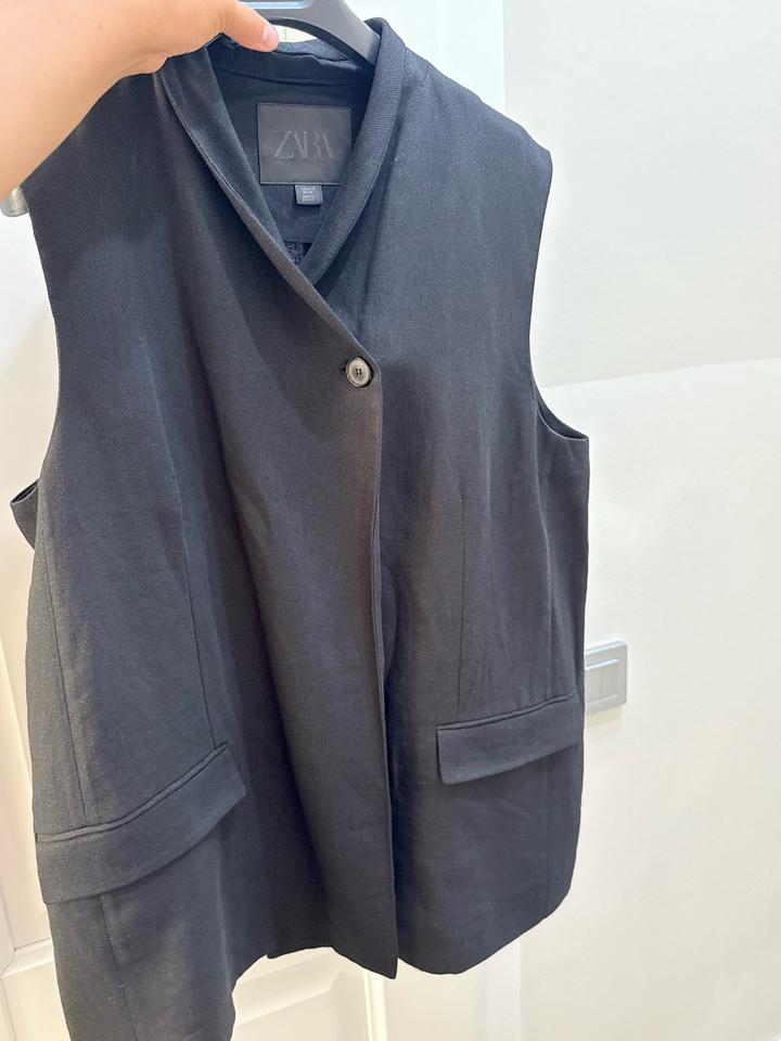 Жилет Zara