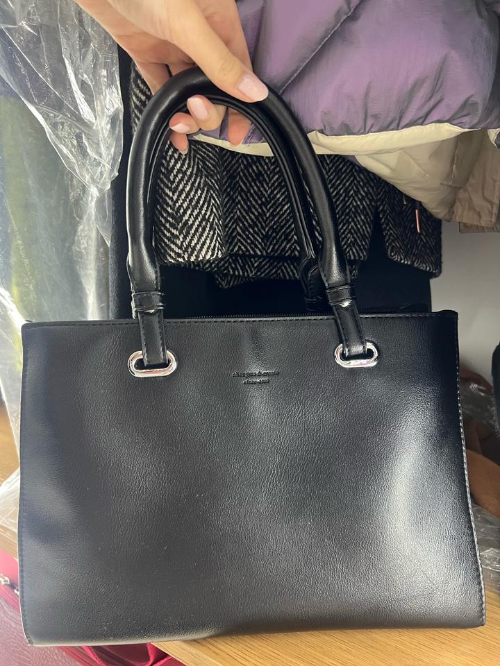 Нет бренда