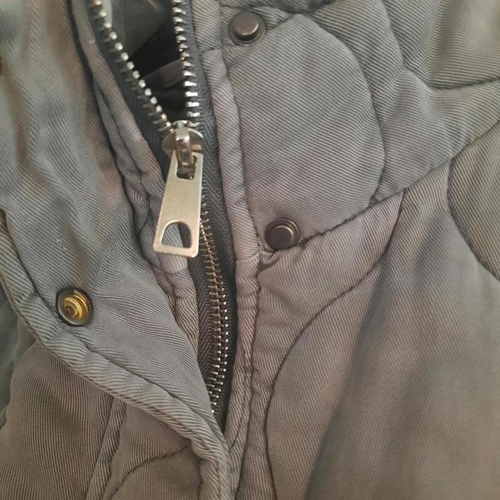 Zara Безрукавка