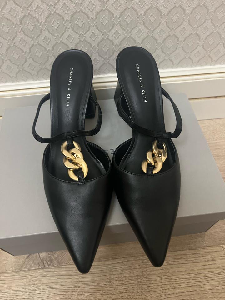 Charles & Keith