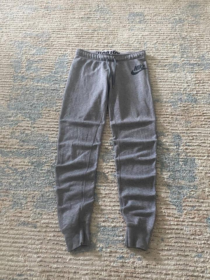 Спортивные брюки Nike