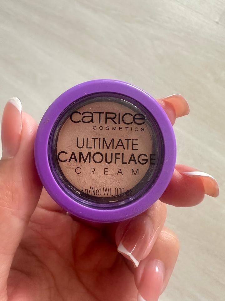 консилер Catrice Ultimate Camouflage Cream 010 Medium Beige? no