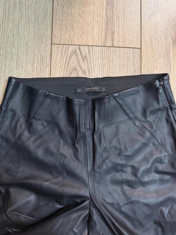 Брюки Zara из экокожи