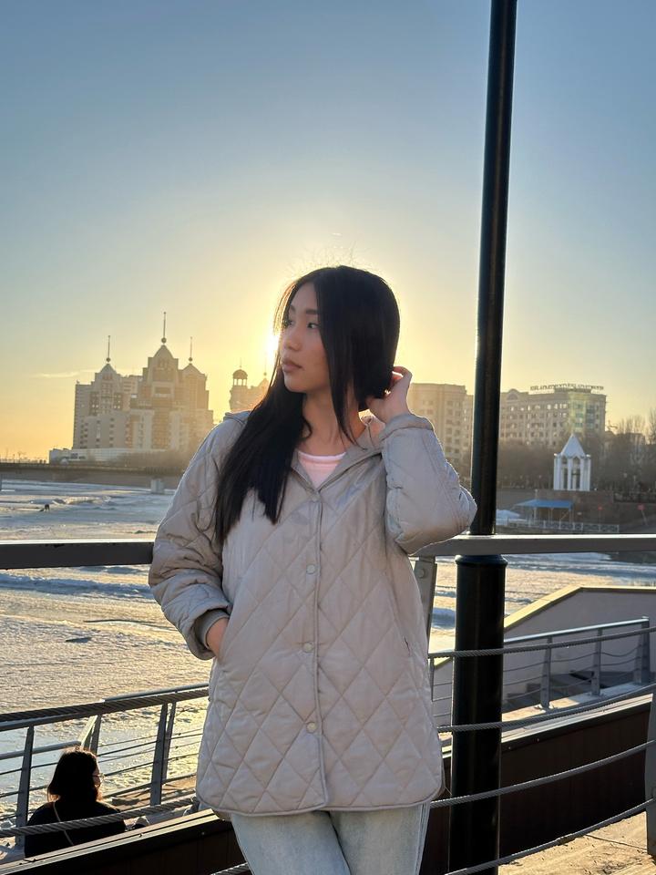 Zara Стеганая куртка