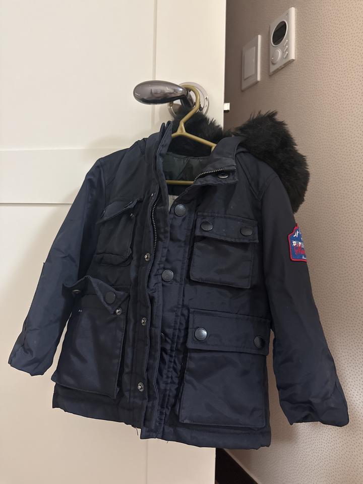 Куртка с капюшоном и мехом для мальчика Zara