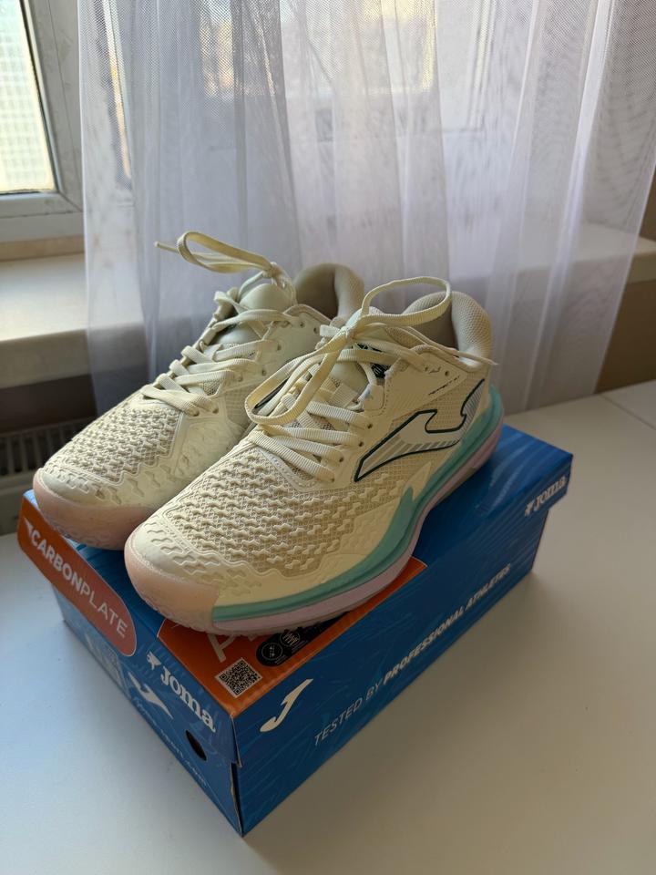 Кроссовки Joma теннисные 38,5