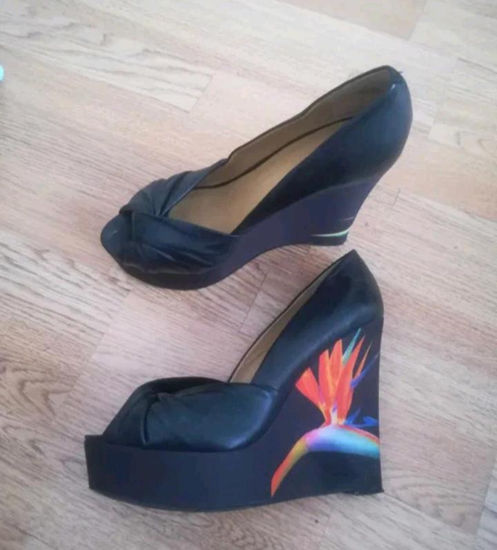 Nine West