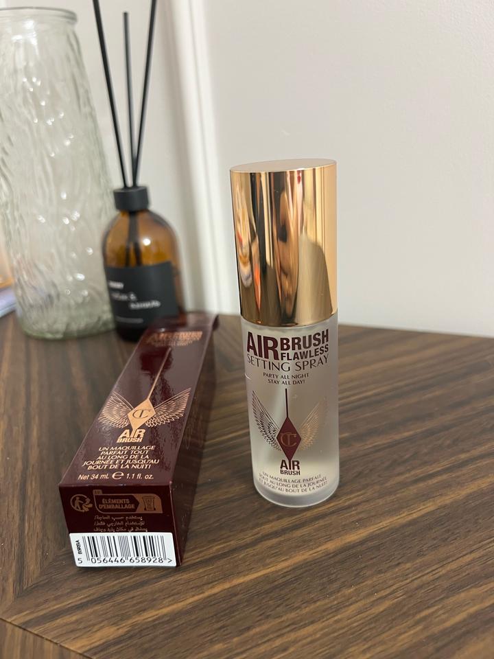 Charlotte Tilbury Airbrush Flawless Setting Spray