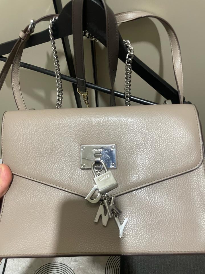 DKNY