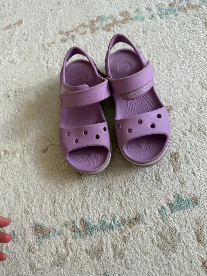 Сандалии Crocs