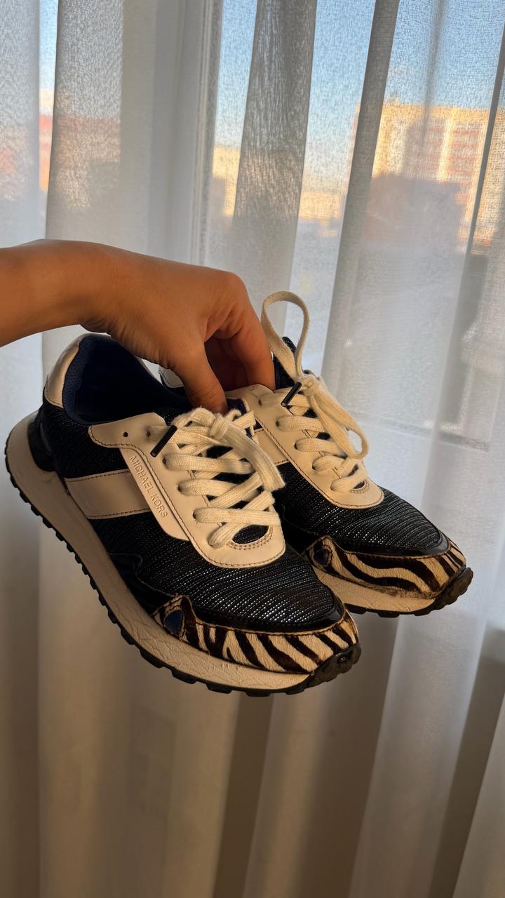 Кроссовки Michael Kors