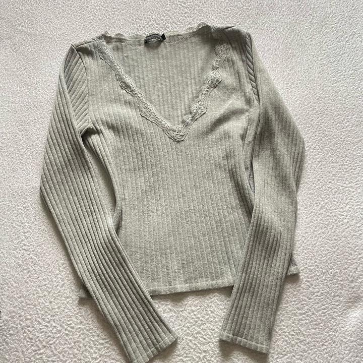 Лонгслив Stradivarius с кружевом 🤍