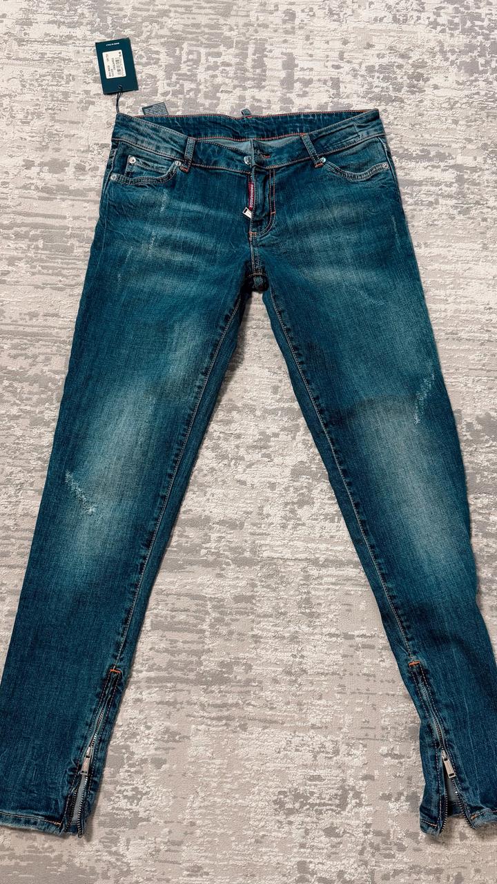 DSQUARED2