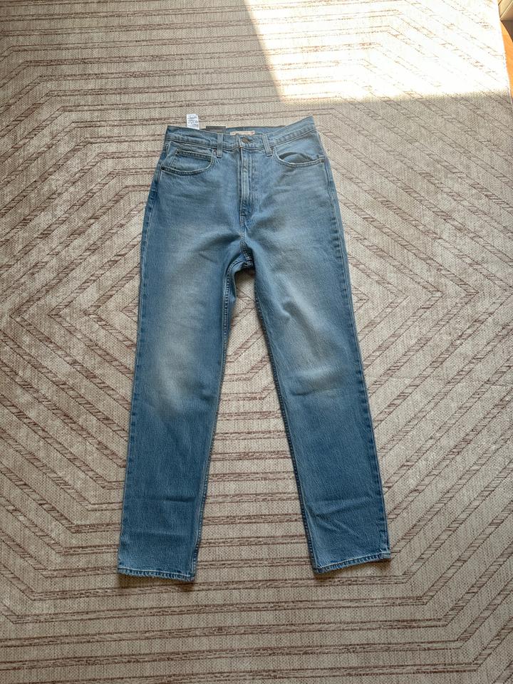 Levi's