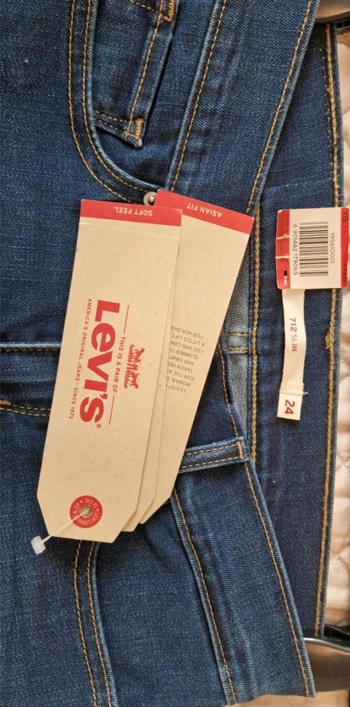 Levi's