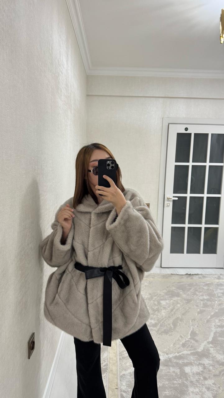 Lily Шуба пончо с поясом