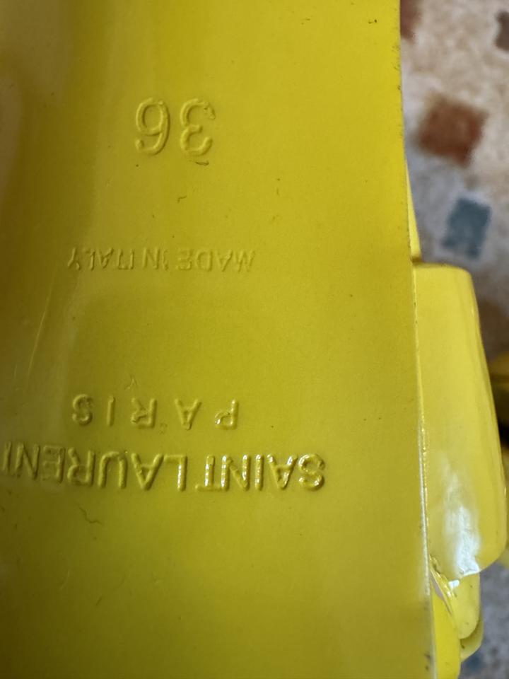 Нет бренда