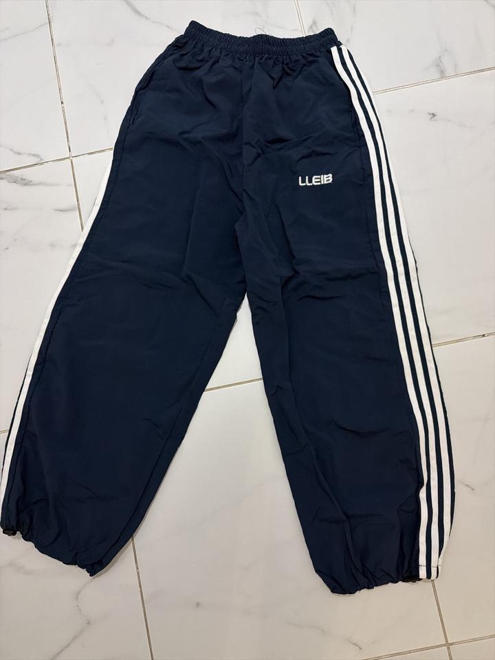 Спортивные брюки