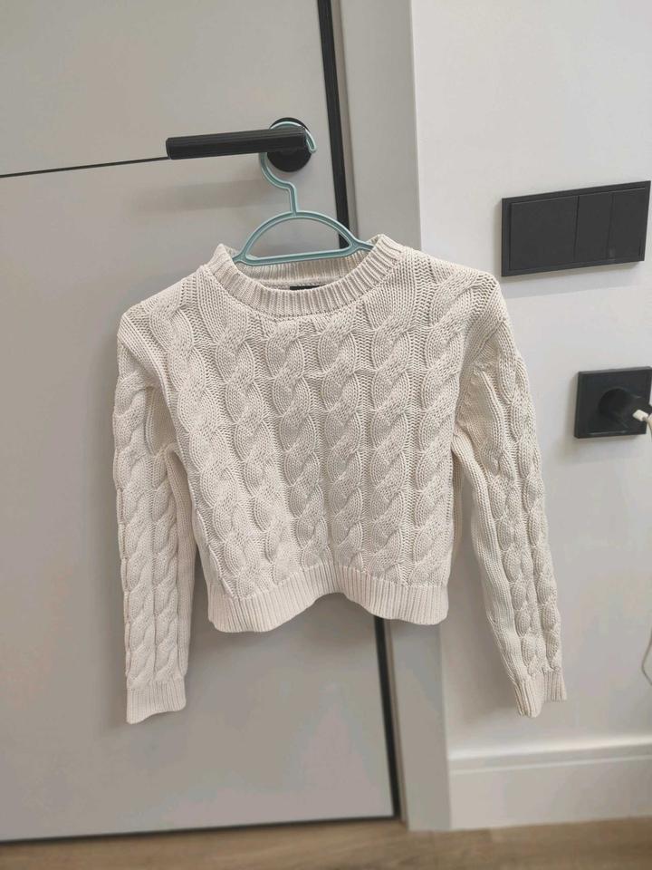* Свитер женский вязаный косички молочный кроп Massimo Dutti
