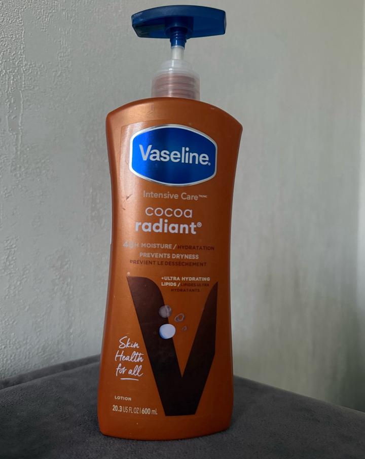 Лосьон для тела Vaseline Cocoa Radiant