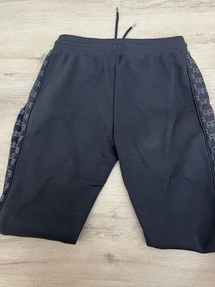 River Island
