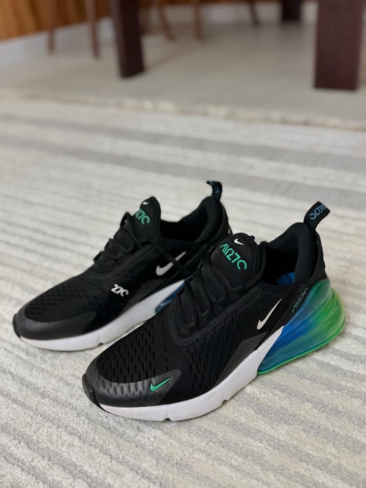 Кроссовки Nike Air Max 270