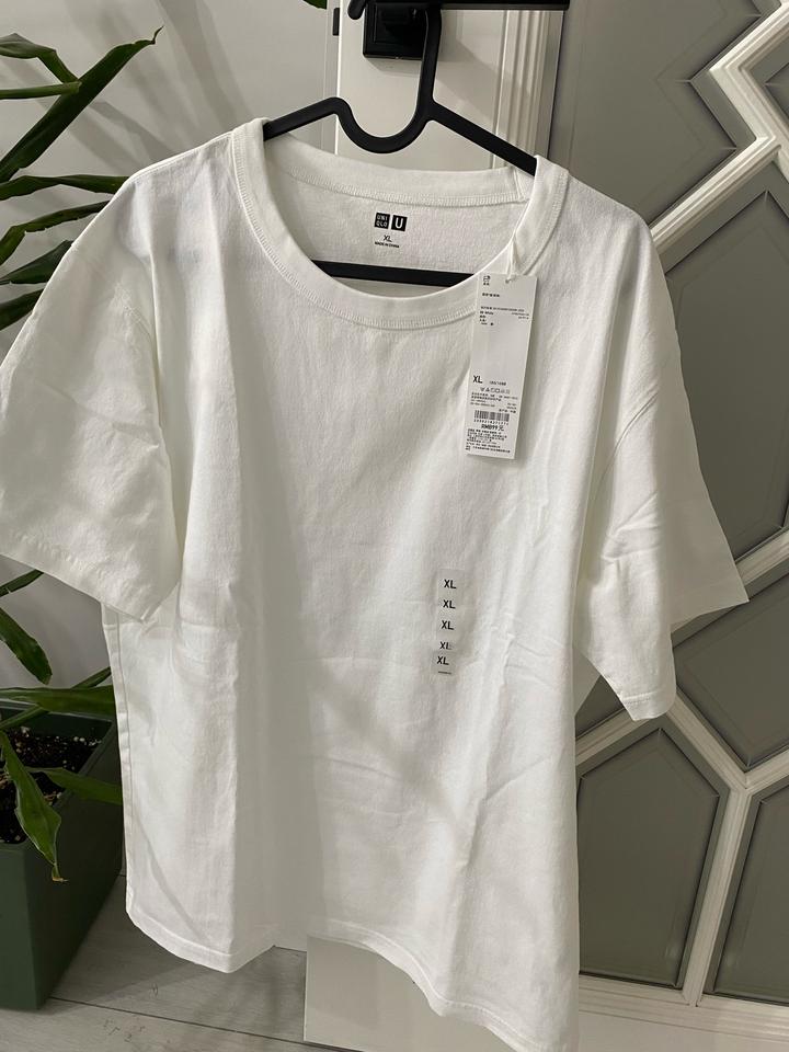 Футболка UNIQLO