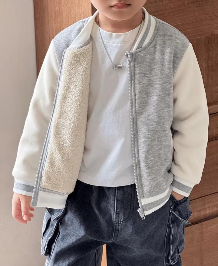 Утепленный детский бомбер новый 5-7 лет