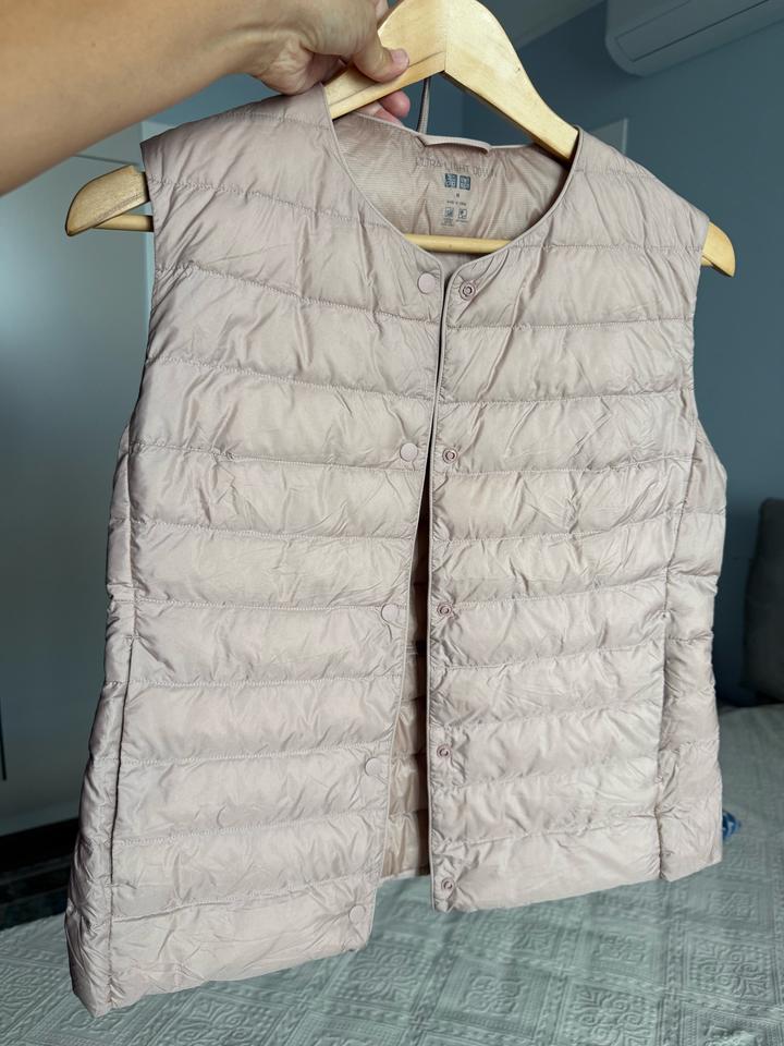 Жилет UNIQLO Ultra Light Down