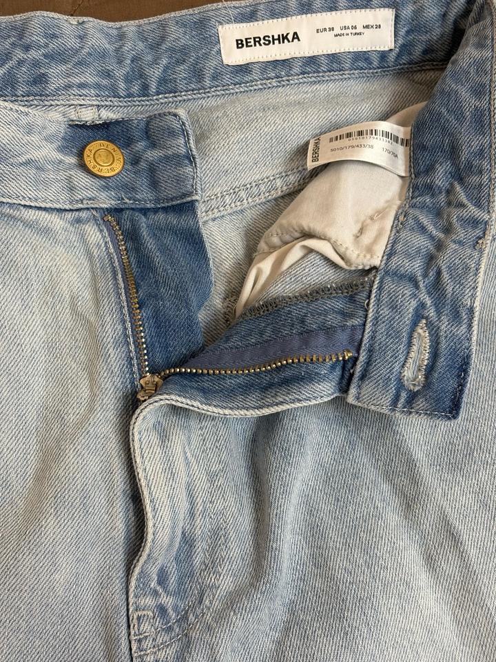 Bershka Baggy Jeans