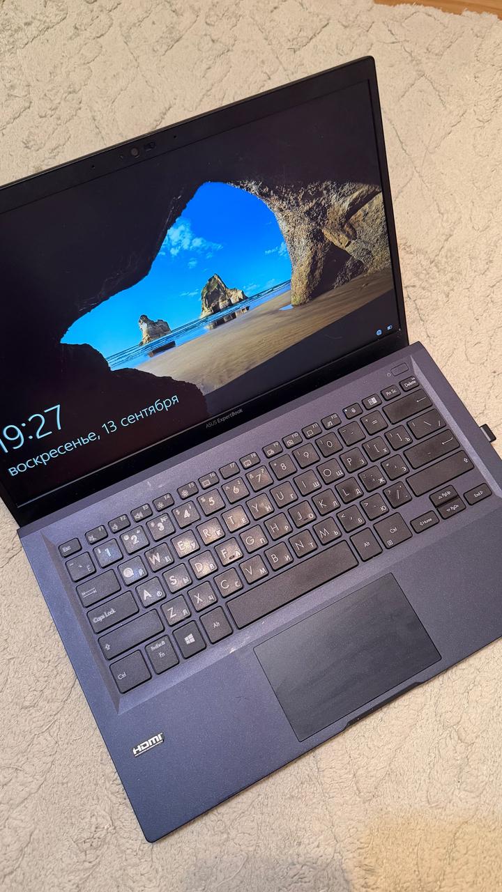ASUS