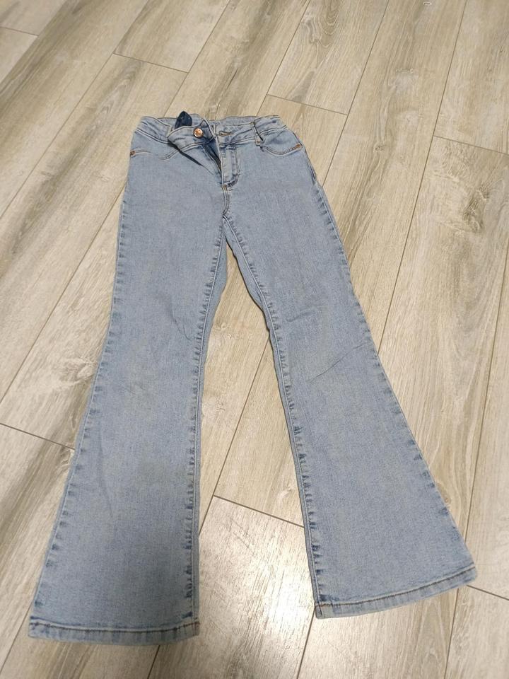 LC Waikiki Джинсы на девочку