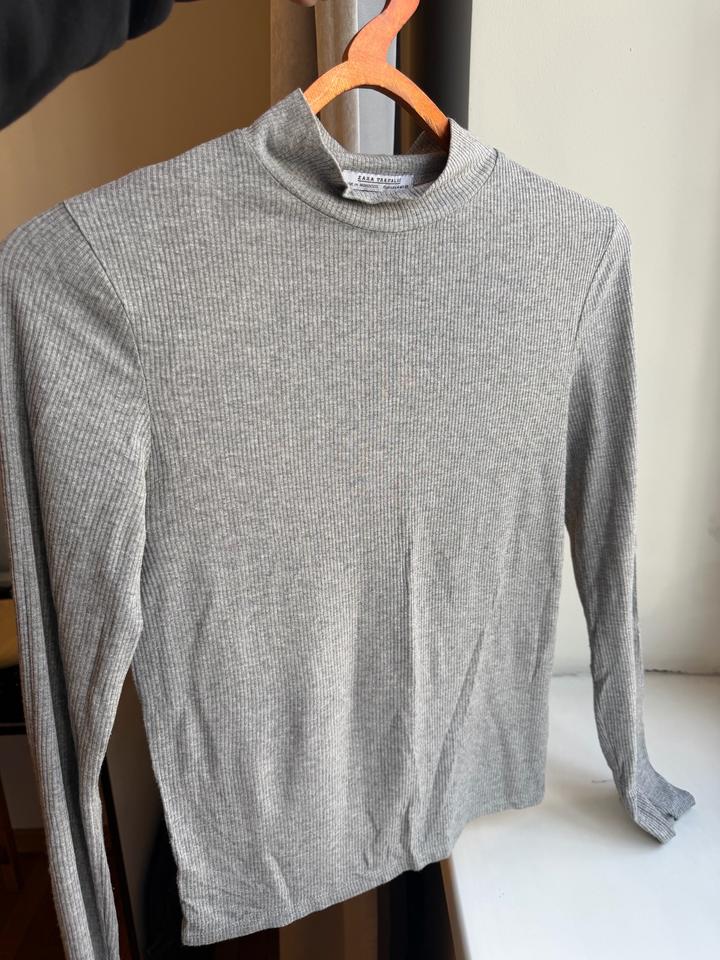 Водолазка Zara