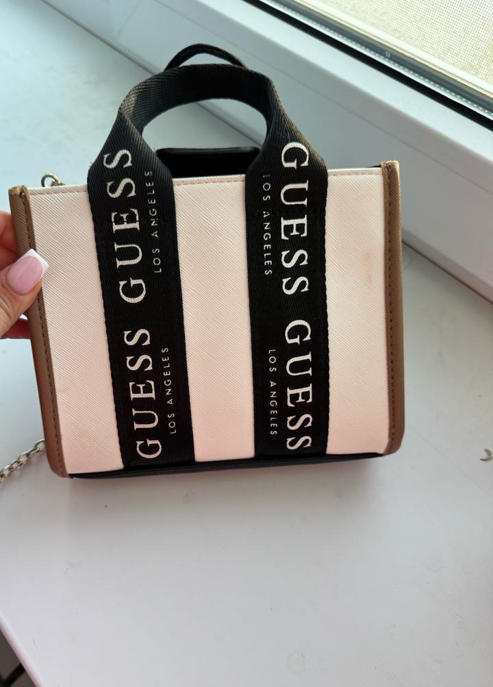Сумка Guess