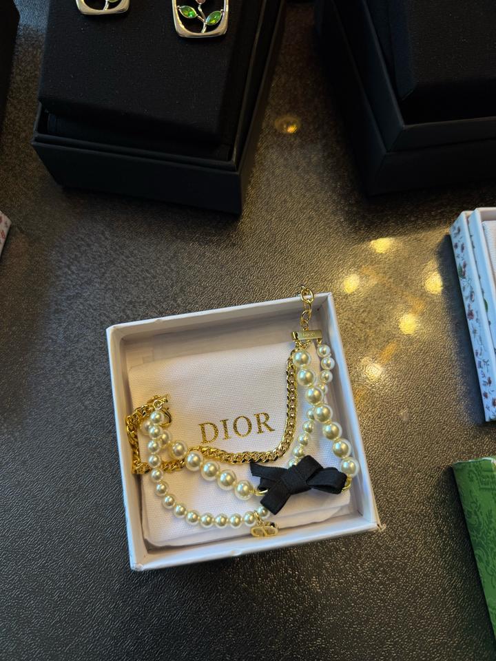 Dior