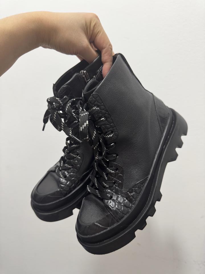 Ботинки без меха Vince Camuto
