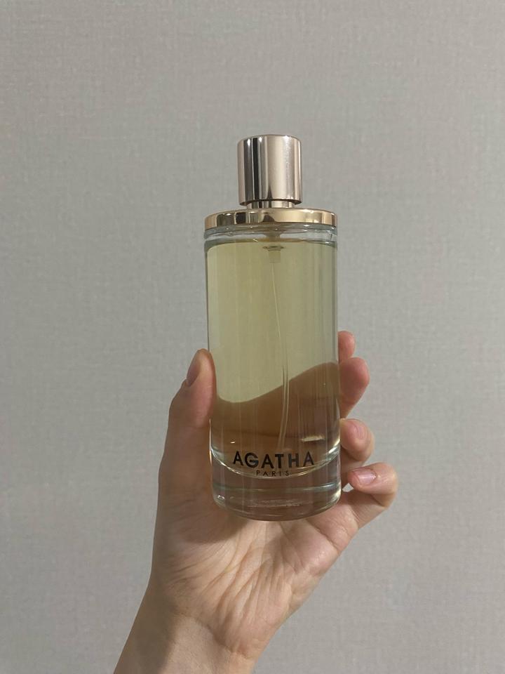 Agatha Paris