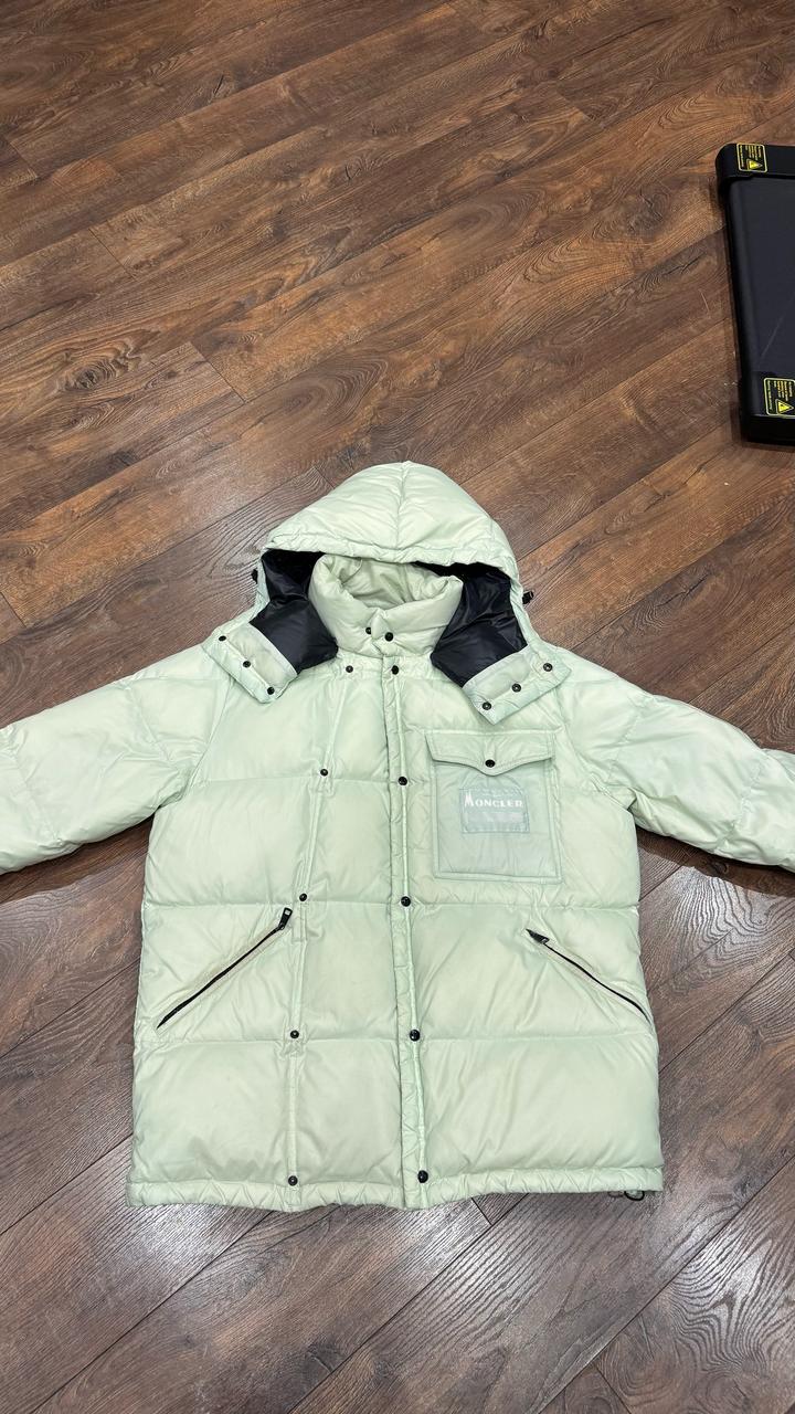Пуховик Moncler