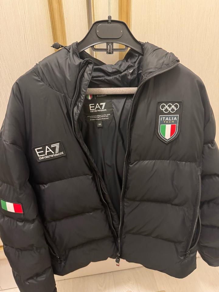 Куртка EA7 Emporio Armani Italia Team