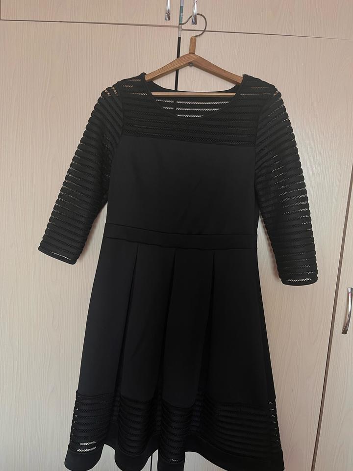 Avon Fashions