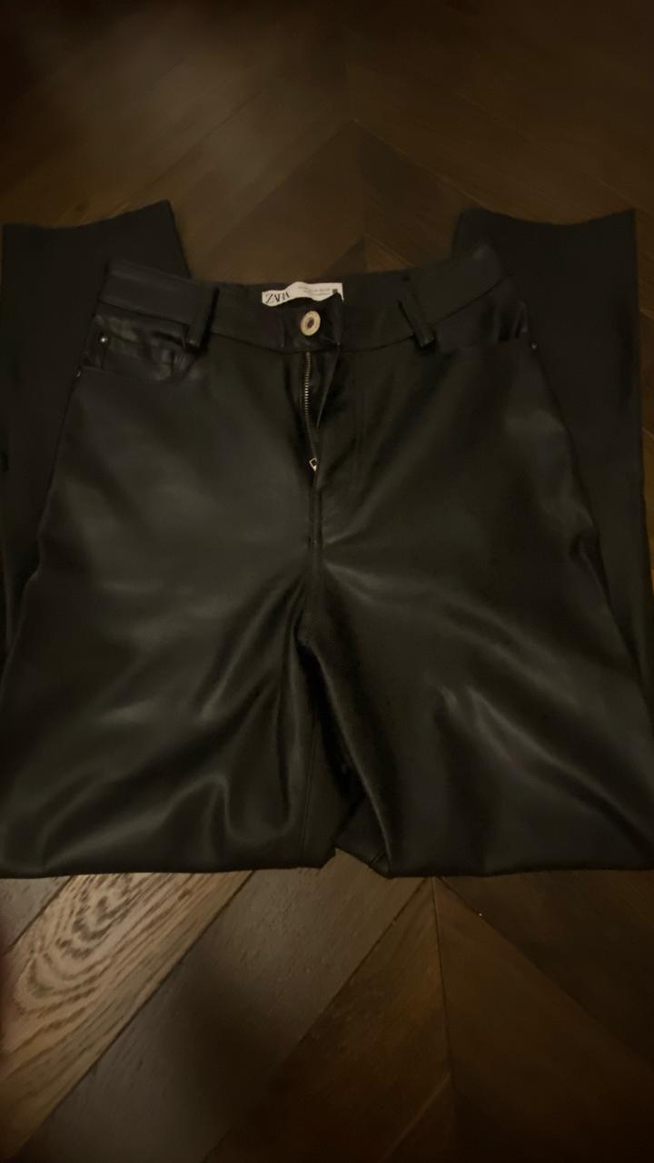 Брюки ZARA из экокожи