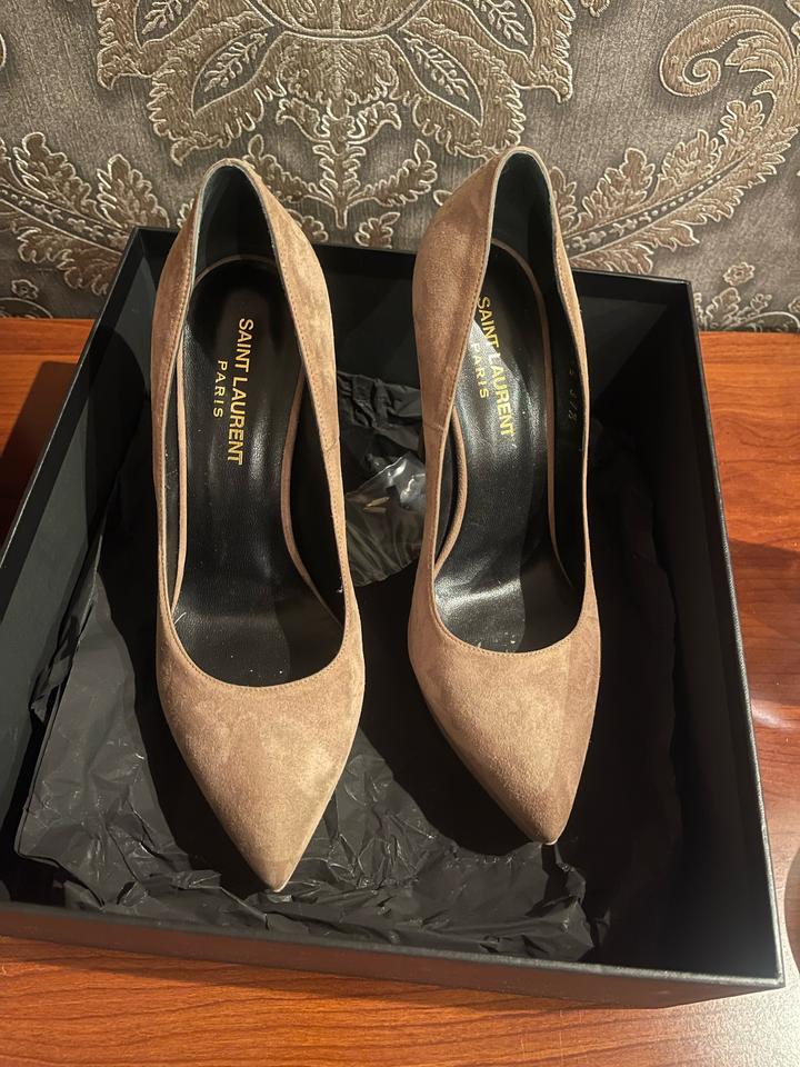 Yves Saint Laurent Saint Laurent