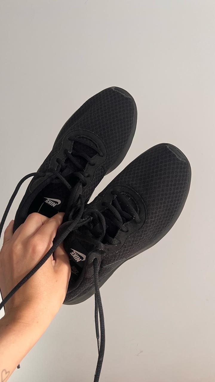Кроссовки Nike